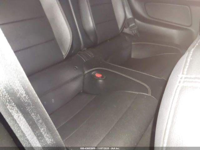 Ford Mustang Gt Premium Fastback Image 13