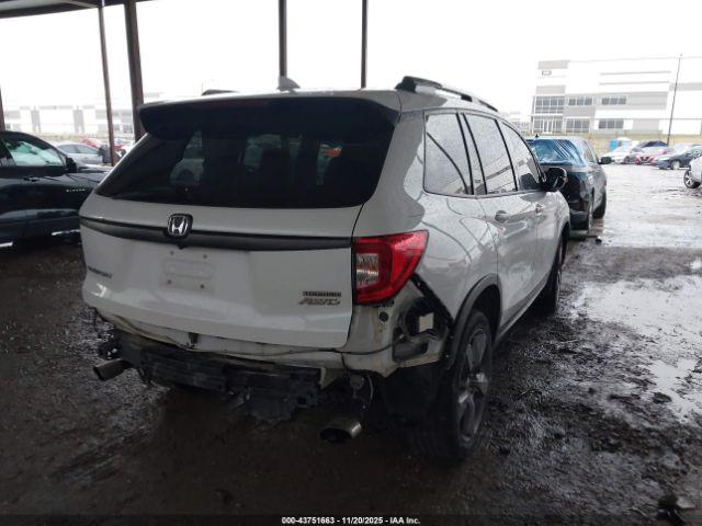 Honda Passport Awd Touring Image 5