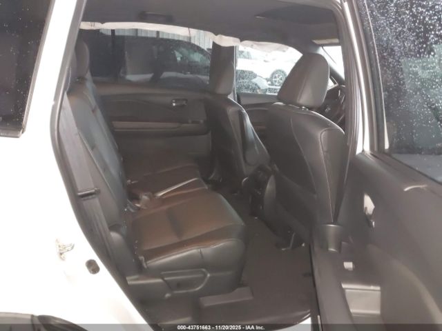 Honda Passport Awd Touring Image 3