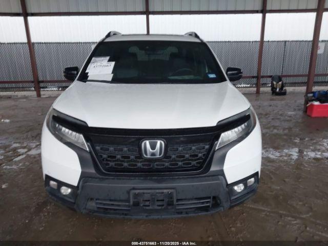 Honda Passport Awd Touring Image 12