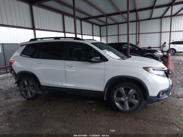 Honda Passport Awd Touring Image 15
