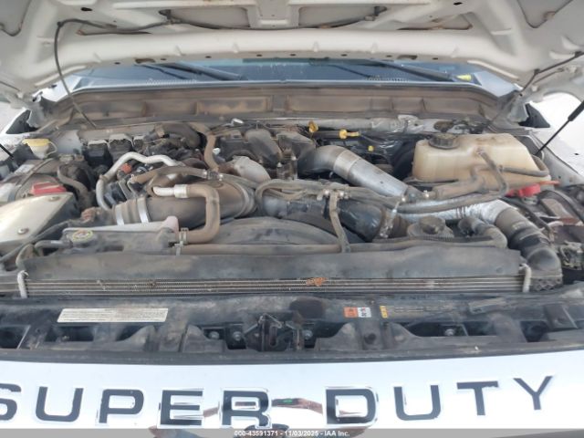 Ford F-250 Lariat Image 14