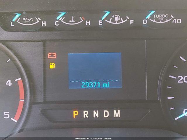 Ford F-350 Xl Image 4