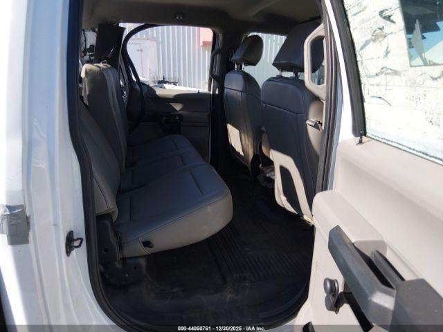 Ford F-350 Xl Image 9