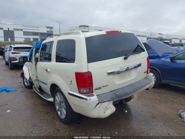 Chrysler Aspen Limited Image 10