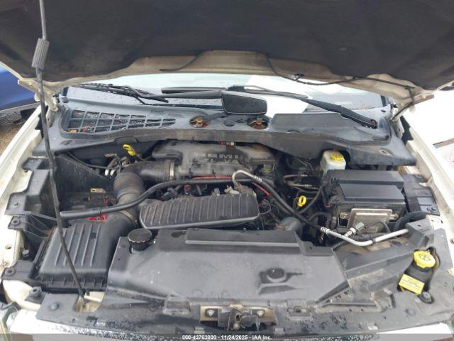 Chrysler Aspen Limited Image 16