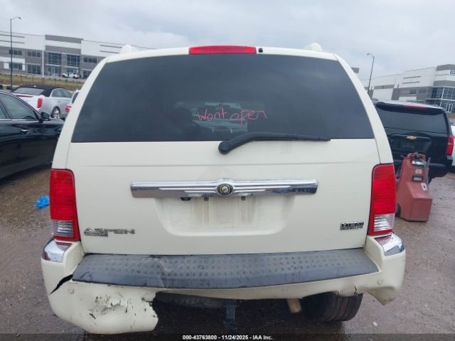 Chrysler Aspen Limited Image 4