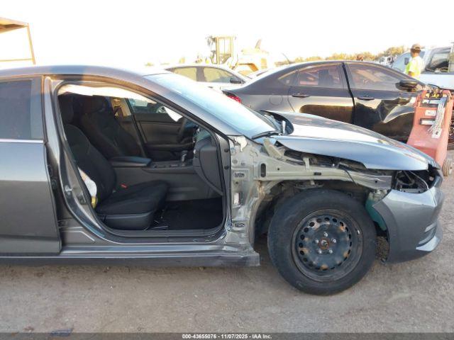 Nissan Sentra S Xtronic Cvt Image 13