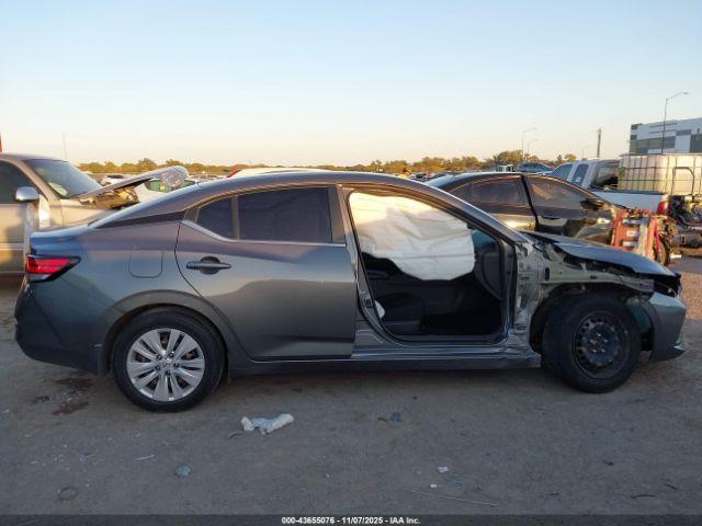 Nissan Sentra S Xtronic Cvt Image 11