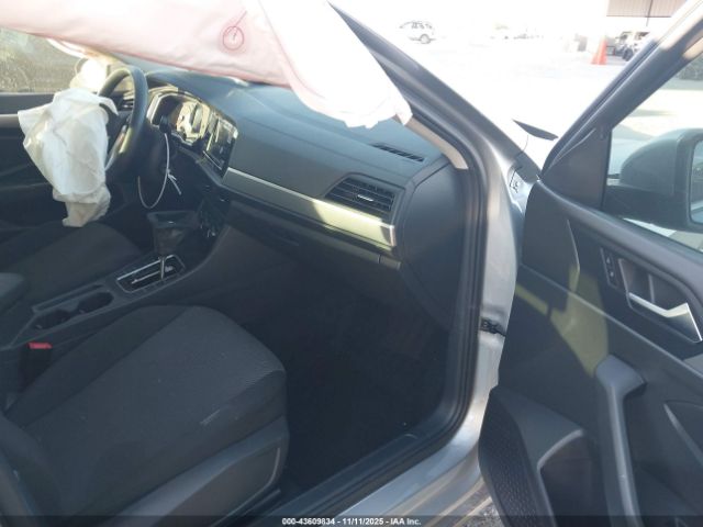 Volkswagen Jetta Image 17