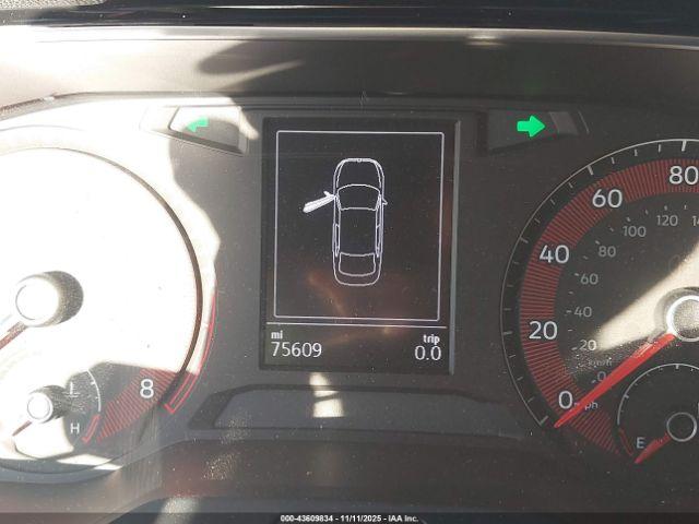 Volkswagen Jetta Image 10