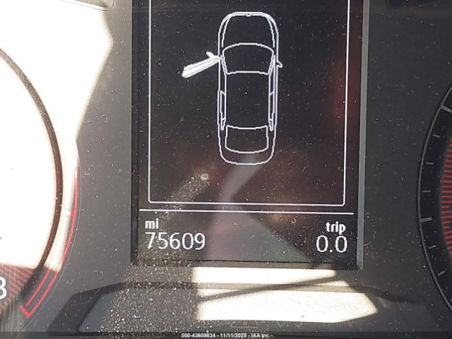 Volkswagen Jetta Image 2