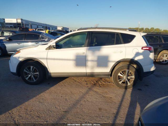 Toyota RAV4 Xle Image 12