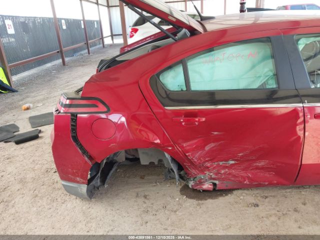 Chevrolet Volt Image 3