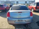 Chrysler 300 Limited Image 16