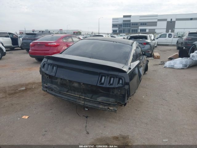 Ford Mustang V6 Image 4