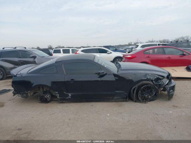 Ford Mustang V6 Image 10