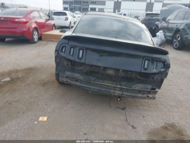 Ford Mustang V6 Image 9