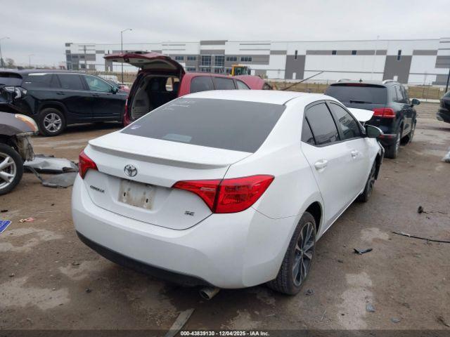Toyota Corolla Se Image 12
