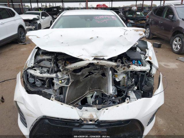 Toyota Corolla Se Image 11