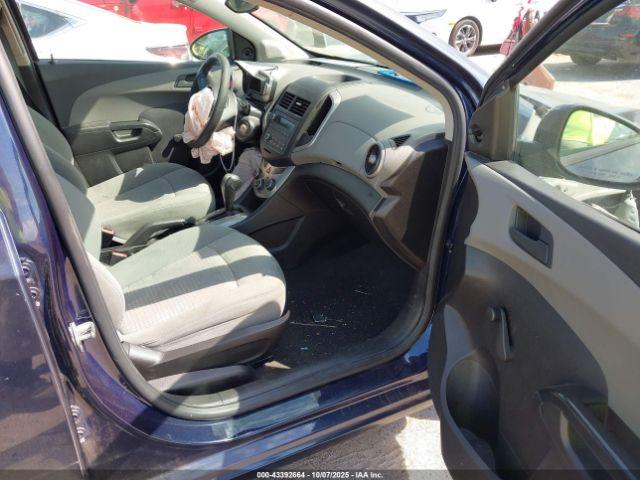 Chevrolet Sonic Ls Auto Image 7