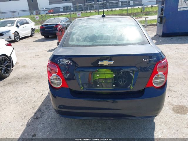 Chevrolet Sonic Ls Auto Image 4