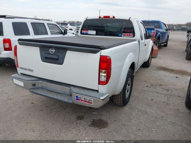 Nissan Frontier S Image 10