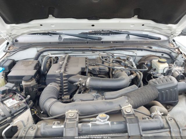 Nissan Frontier S Image 6