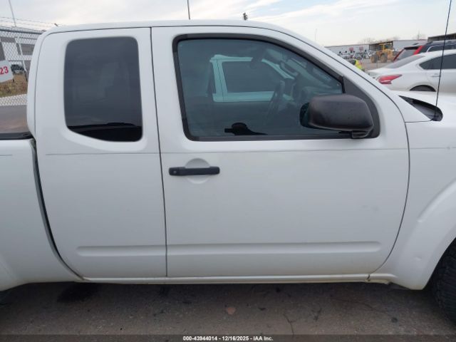 Nissan Frontier S Image 4