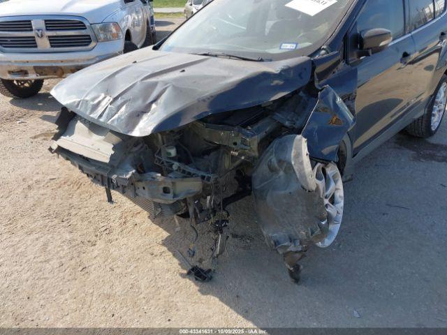 Ford Escape Titanium Image 16