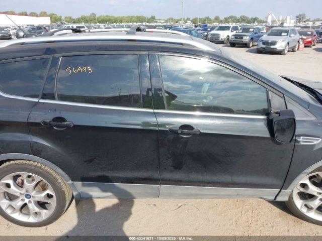 Ford Escape Titanium Image 7