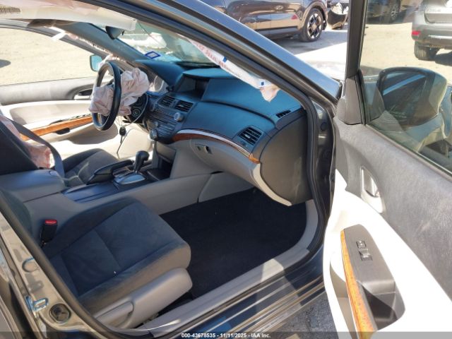 Honda Accord 2.4 Ex Image 13