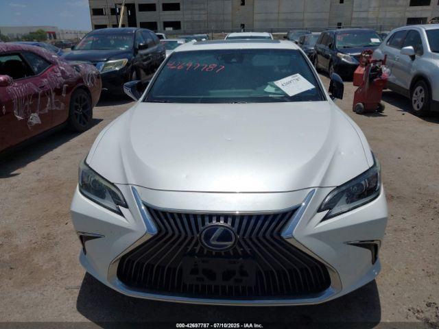 Lexus Es Image 16