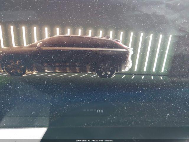 Cadillac Optiq Luxury 1 Awd Image 11