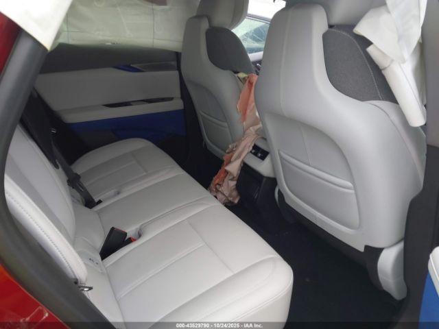 Cadillac Optiq Luxury 1 Awd Image 3