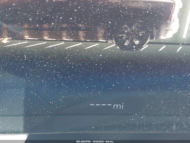 Cadillac Optiq Luxury 1 Awd Image 10