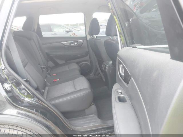 Nissan Rogue Sv Image 2