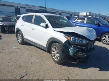  Salvage Hyundai TUCSON
