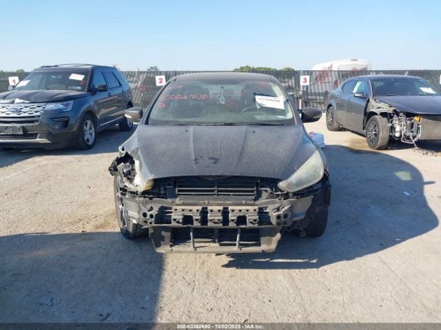 Ford Focus Se Image 4