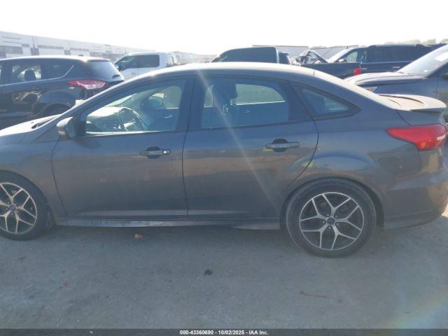 Ford Focus Se Image 8