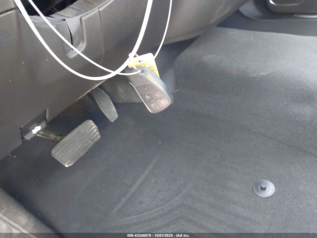 Chevrolet Silverado 1500 2wd  Short Bed Lt Image 15