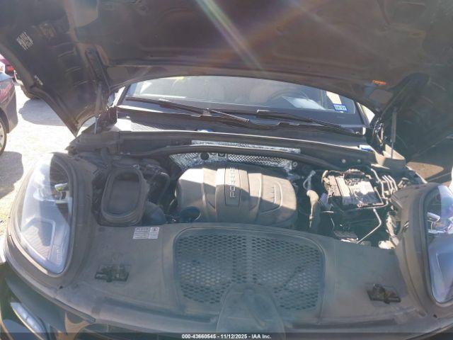 Porsche Macan Image 16