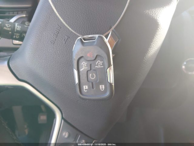 Chevrolet Tahoe Premier Image 5