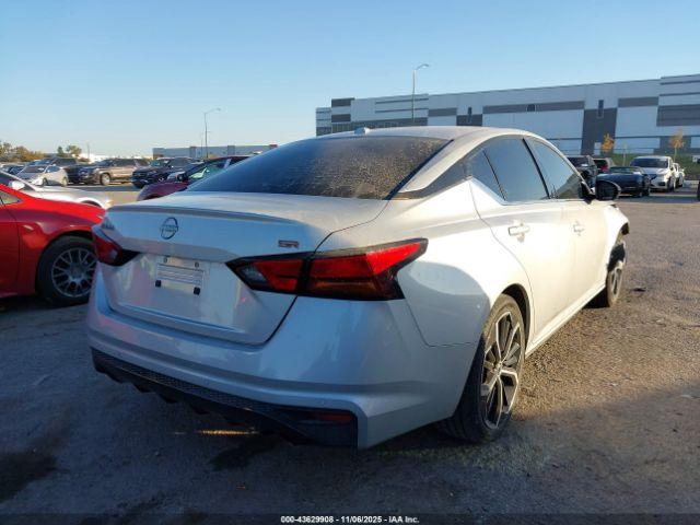 Nissan Altima Sr Fwd Image 14