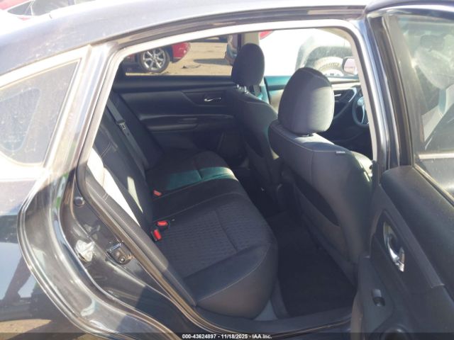 Nissan Altima 2.5 S Image 4