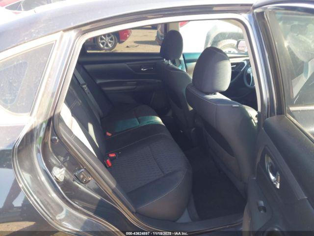 Nissan Altima 2.5 S Image 4