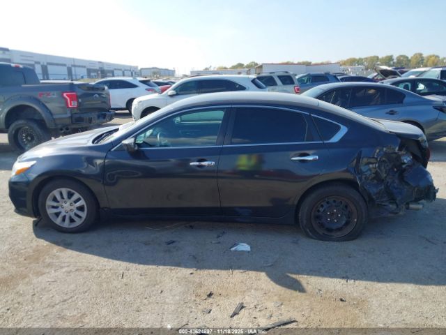 Nissan Altima 2.5 S Image 11