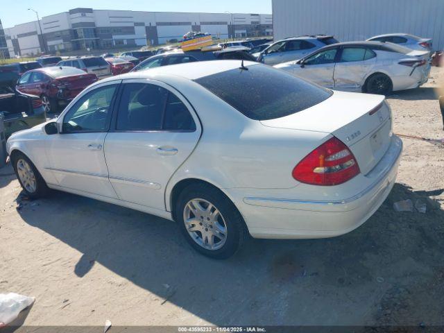 Mercedes-Benz E-Class Image 10