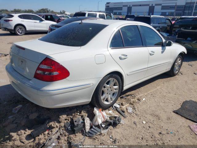 Mercedes-Benz E-Class Image 4