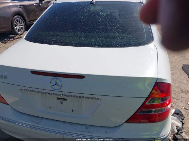 Mercedes-Benz E-Class Image 12